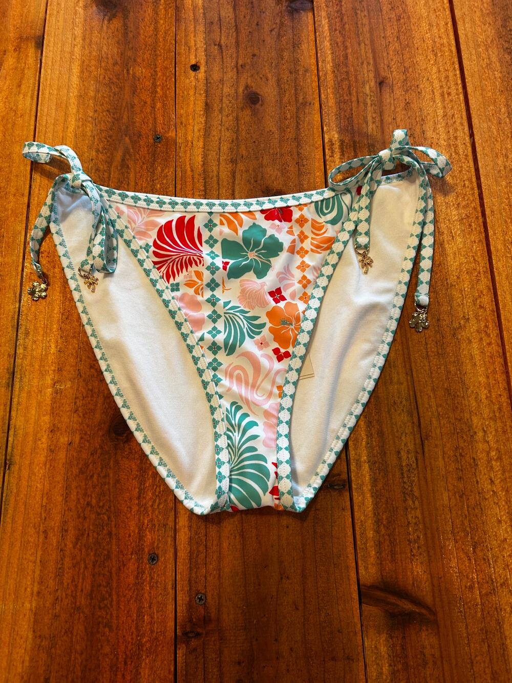 NWT No Boundaries Malibu Print Side Tie Bikini Bottoms ✨ Size Large